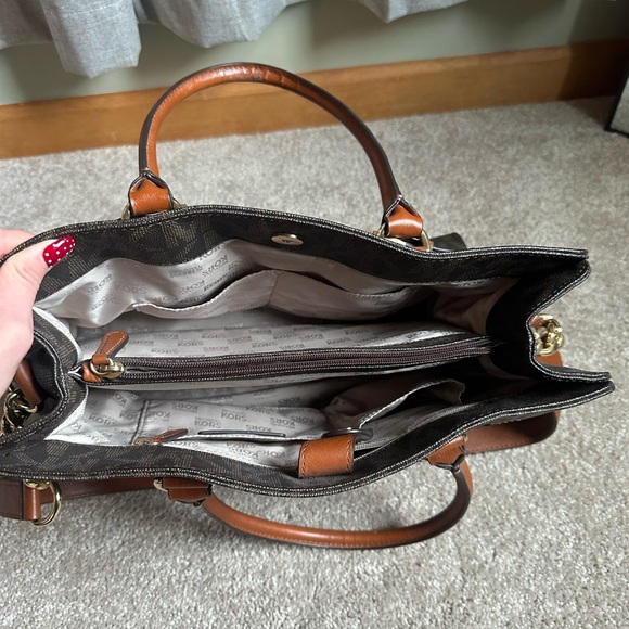 Michael Kors Brown Monogram Handbag - Picture 3 of 4